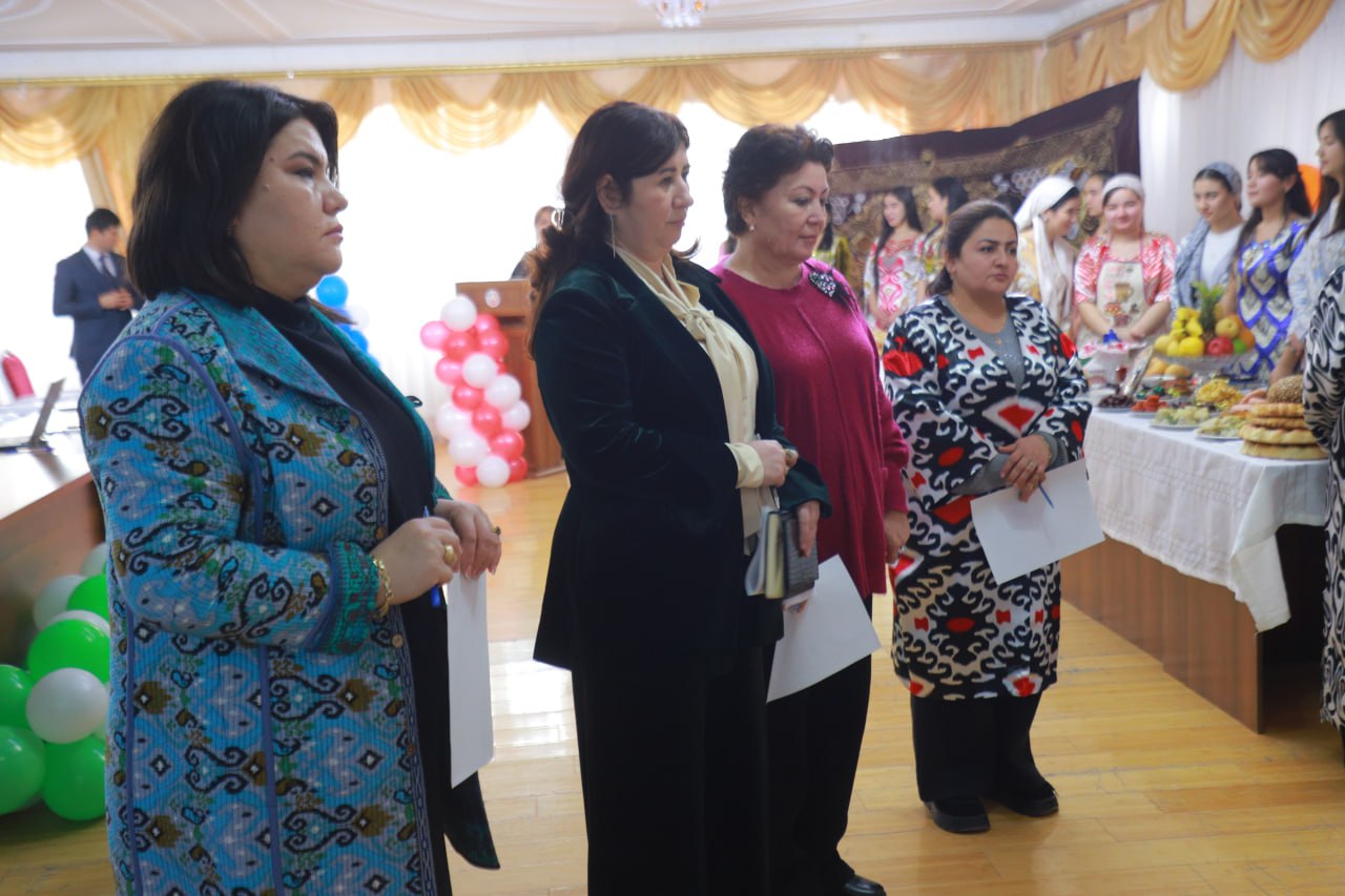 Празднование праздника Сада на факультетах университета