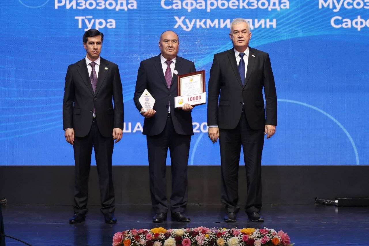 University Faculty Win National Competitions